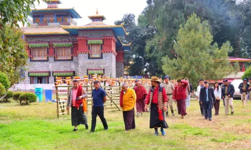 Sikkim : ताशीडिंग वार्षिक भुमचू महोत्सव की तैयारी में जुटा Sikkim : ताशीडिंग वार्षिक भुमचू महोत्सव की तैयारी में जुटा