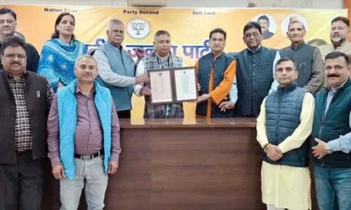 Sat Sharma ने बलबीर की डोगरी कविताओं के दूसरे संस्करण का विमोचन किया