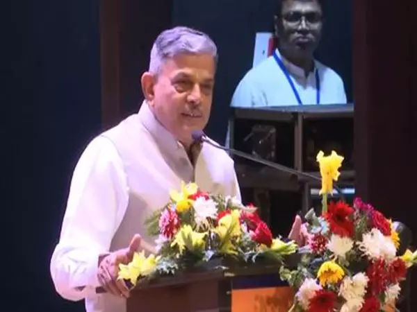 RSS के दत्तात्रेय होसबोले ने राष्ट्र के लिए एक नाम का समर्थन किया RSS के दत्तात्रेय होसबोले ने राष्ट्र के लिए एक नाम का समर्थन किया