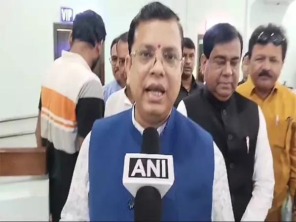 Tripura: समाज कल्याण एवं सामाजिक शिक्षा मंत्री द्वारा लाभार्थी योजनाओं पर पुस्तिका जारी की गई Tripura: समाज कल्याण एवं सामाजिक शिक्षा मंत्री द्वारा लाभार्थी योजनाओं पर पुस्तिका जारी की गई