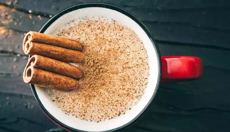 Health: जानें सेहत का खजाना, रात में दालचीनी वाला दूध पीना क्यों है फायदेमंद Health: जानें सेहत का खजाना, रात में दालचीनी वाला दूध पीना क्यों है फायदेमंद