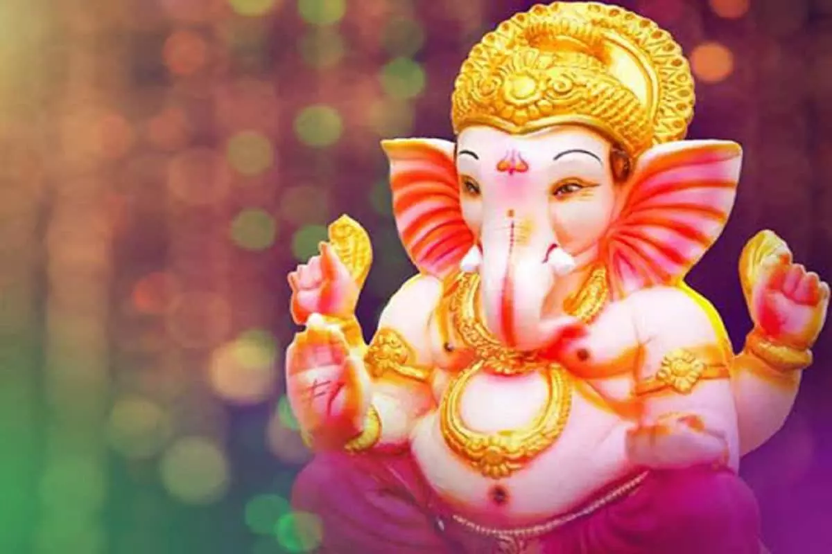 10 भुजाधारी है Bhagwan Ganesh, जानें क्या है हर रूप की अलग विशेषता 10 भुजाधारी है Bhagwan Ganesh, जानें क्या है हर रूप की अलग विशेषता