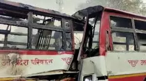 Hathras: अलीगढ़-आगरा रोड पर दो रोडवेज बसों की टक्कर एक की मौत, 17 घायल Hathras: अलीगढ़-आगरा रोड पर दो रोडवेज बसों की टक्कर एक की मौत, 17 घायल
