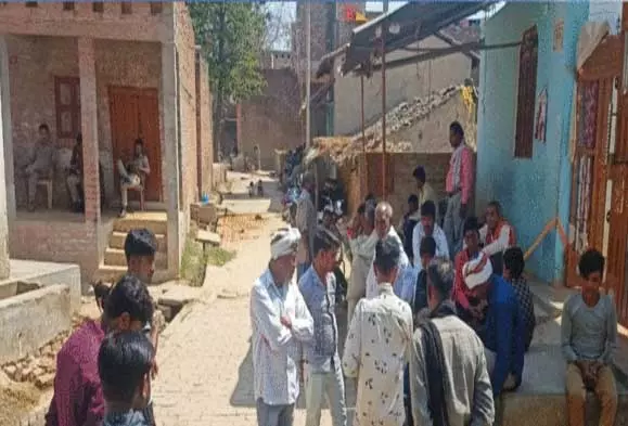 डबल मर्डर: कांप उठा इलाका! अवैध संबंध के शक में वारदात डबल मर्डर: कांप उठा इलाका! अवैध संबंध के शक में वारदात
