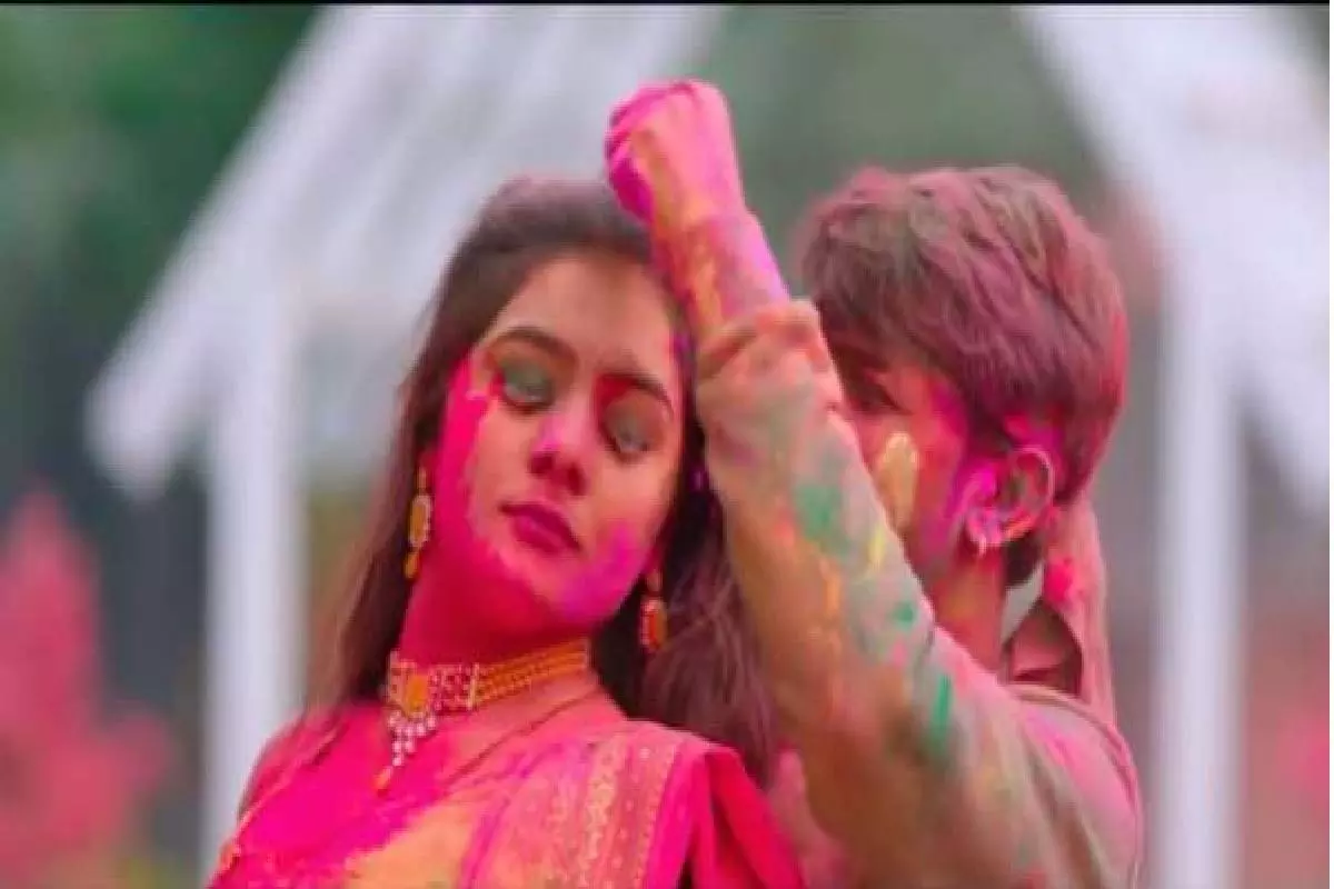 Holi 2025 : होली के मौके पर डबल मीनिंग भोजपुरी गाने बैन, जानें किन गानों की बढ़ी डिमांड Holi 2025 : होली के मौके पर डबल मीनिंग भोजपुरी गाने बैन, जानें किन गानों की बढ़ी डिमांड