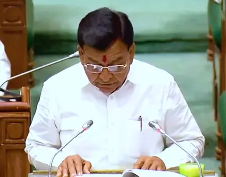 मध्य प्रदेश में 4 लाख 21 हजार करोड़ का बजट पेश, कोई नया कर नहीं मध्य प्रदेश में 4 लाख 21 हजार करोड़ का बजट पेश, कोई नया कर नहीं
