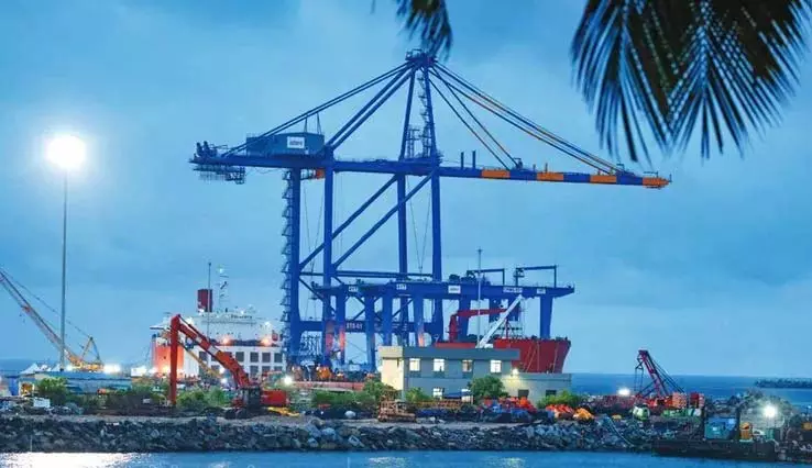 Vizhinjam बंदरगाह विस्तार: समुद्र से 77 हेक्टेयर भूमि पुनः प्राप्त की जाएगी Vizhinjam बंदरगाह विस्तार: समुद्र से 77 हेक्टेयर भूमि पुनः प्राप्त की जाएगी