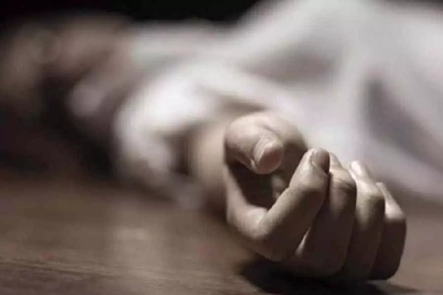 निर्माणाधीन इमारत के सेप्टिक टैंक की सफाई के दौरान Bengal के चार प्रवासी मजदूरों की मौत निर्माणाधीन इमारत के सेप्टिक टैंक की सफाई के दौरान Bengal के चार प्रवासी मजदूरों की मौत