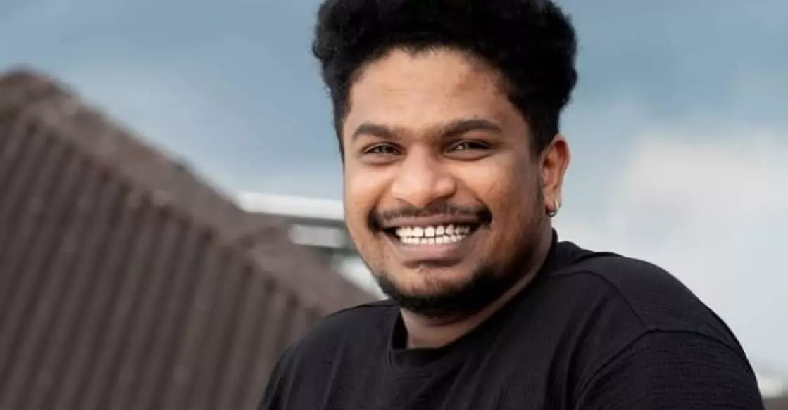 Kerala : थ्रिक्कन्नन’ को झूठे शादी के वादे पर अलाप्पुझा की महिला का यौन शोषण करने के आरोप Kerala : थ्रिक्कन्नन’ को झूठे शादी के वादे पर अलाप्पुझा की महिला का यौन शोषण करने के आरोप