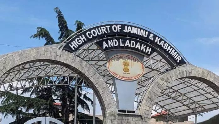 नियुक्त व्यक्ति को अनुबंध अवधि से आगे नौकरी पर बने रहने का जन्मजात अधिकार नहीं: HC नियुक्त व्यक्ति को अनुबंध अवधि से आगे नौकरी पर बने रहने का जन्मजात अधिकार नहीं: HC