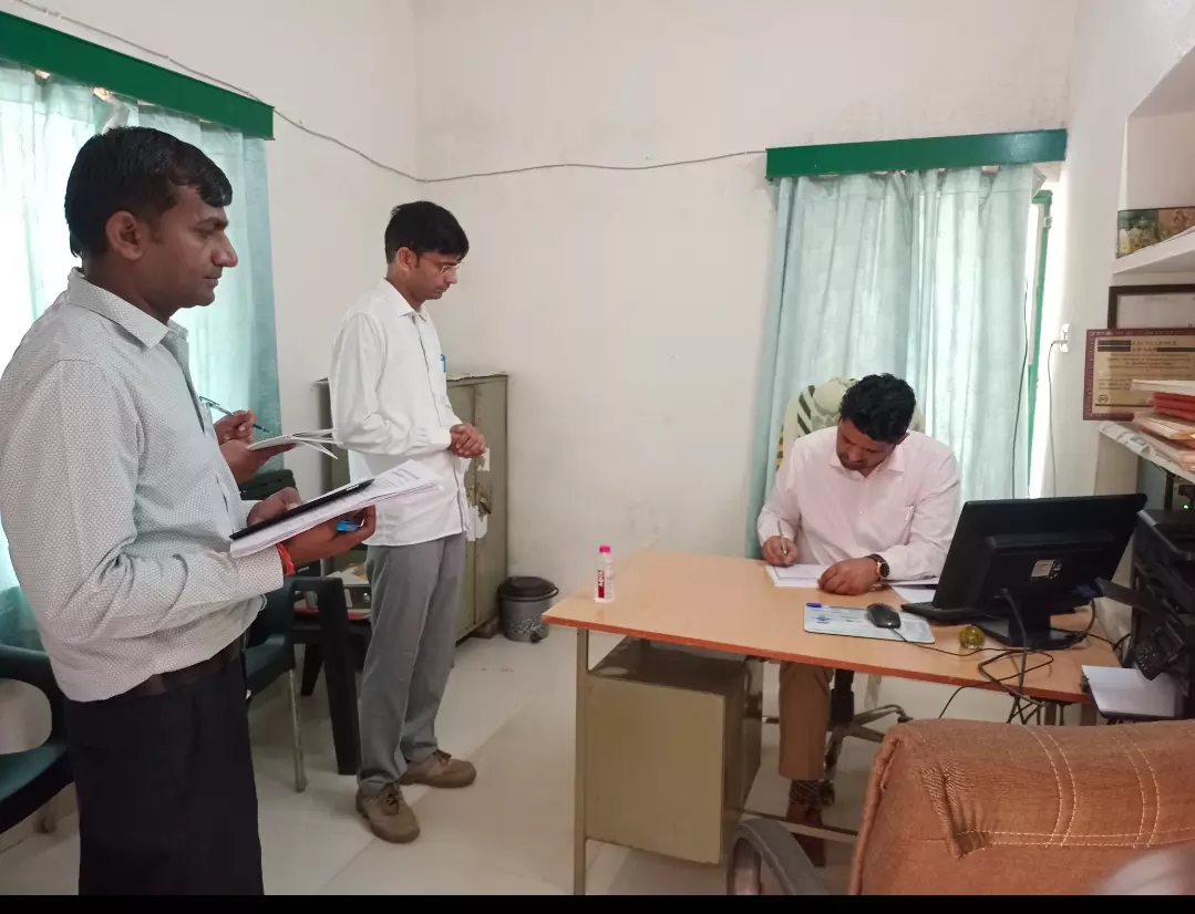 Jaipur: अध्यक्ष राजस्थान राज्य भण्ड़ार व्यवस्था निगम ने किया भण्ड़ारगृहों का निरीक्षण Jaipur: अध्यक्ष राजस्थान राज्य भण्ड़ार व्यवस्था निगम ने किया भण्ड़ारगृहों का निरीक्षण