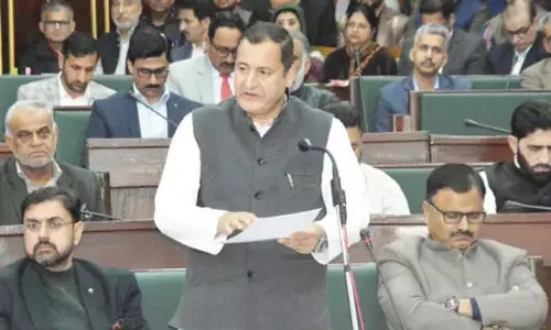 सरकार उधमपुर में विशिष्ट फसल, विदेशी सब्जियों की खेती पर ध्यान केंद्रित कर रही: जावेद डार सरकार उधमपुर में विशिष्ट फसल, विदेशी सब्जियों की खेती पर ध्यान केंद्रित कर रही: जावेद डार
