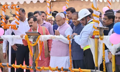 Patna: मुख्यमंत्री नीतीश कुमार ने पटना मेट्रो रेल परियोजना के निर्माण कार्यों की प्रगति का जायजा लिया