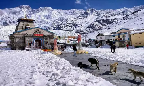 Weather Update : कश्मीर से केदारनाथ तक बर्फबारी
