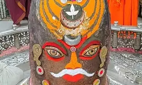 Ujjain News:    जानिए कब बदलेगा बाबा महाकाल की आरती का समय