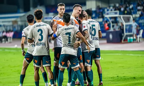 ISL: मुंबई सिटी एफसी ने बेंगलुरू एफसी को हराकर प्लेऑफ में जगह पक्की की