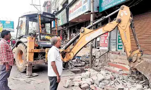 Andhra: शंकर विलास रेलवे ओवर ब्रिज का काम तेजी से चल रहा