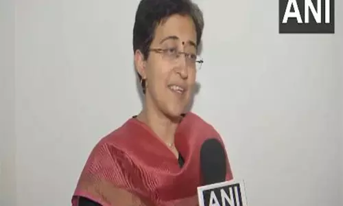 दिल्ली विधानसभा में विपक्ष की नेता आतिशी ने आरोप लगाया कि BJP का 2500 रुपये का वादा झूमला निकला