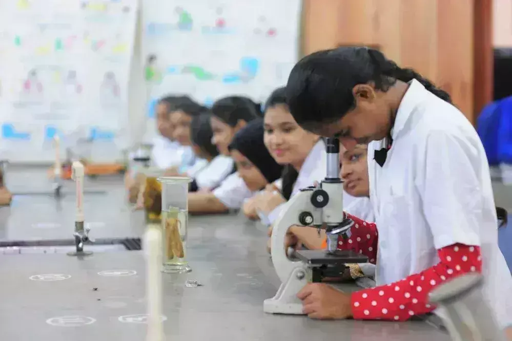 Bhopal: 700 हायर सेकंडरी स्कूलों में अनिवार्य होगी व्यावसायिक शिक्षा