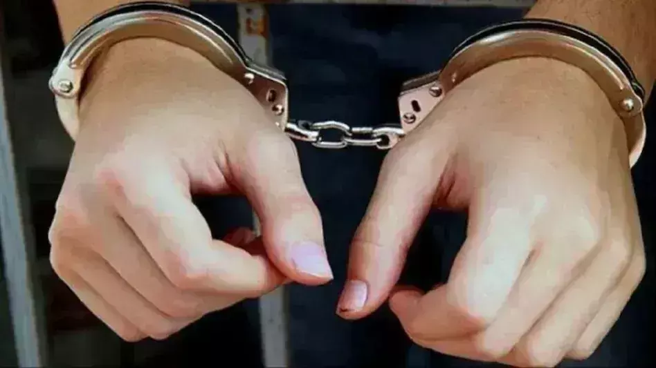 Manipur: 40 वर्षीय विधवा की संदिग्ध मौत, संदिग्ध गिरफ्तार Manipur: 40 वर्षीय विधवा की संदिग्ध मौत, संदिग्ध गिरफ्तार
