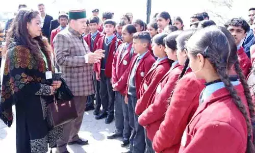 छोटा Shimla स्कूल के विद्यार्थियों ने सदन की कार्यवाही देखी