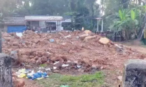 Karnataka: मंदिर ट्रस्ट ने तोडफ़ोड़ अभियान चलाया, बंदोबस्ती विभाग से कोई जानकारी नहीं