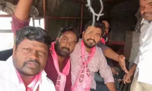 तेलंगाना बजट सत्र शुरू होने पर BRSV छात्रों ने विधानसभा में दो बार हंगामा किया