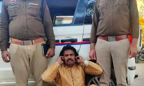 Haryana : भिवानी पुलिस ने अपहरण व मारपीट के मामले में आरोपी को किया गिरफ्तार Haryana : भिवानी पुलिस ने अपहरण व मारपीट के मामले में आरोपी को किया गिरफ्तार
