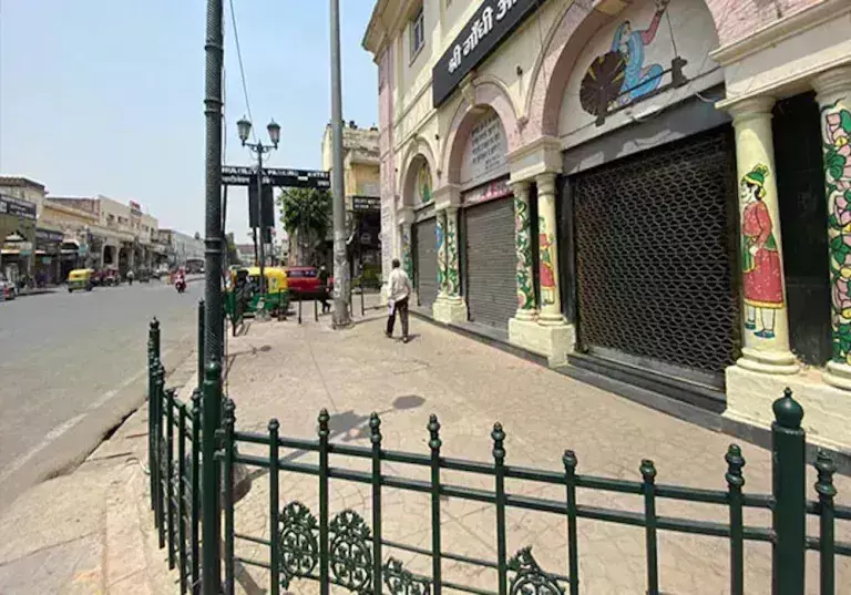 Lucknow: लखनऊ चौक सराफा बाजार हाेली पर तीन दिन बंद रहेगा