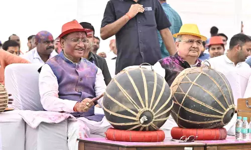 होली मिलन समारोह में विधानसभा परिसर हुआ रंग-गुलाल से सराबोर, विधानसभा अध्यक्ष, मुख्यमंत्री, नेता प्रतिपक्ष सहित सभी विधायकों ने खेली होली होली मिलन समारोह में विधानसभा परिसर हुआ रंग-गुलाल से सराबोर, विधानसभा अध्यक्ष, मुख्यमंत्री, नेता प्रतिपक्ष सहित सभी विधायकों ने खेली होली