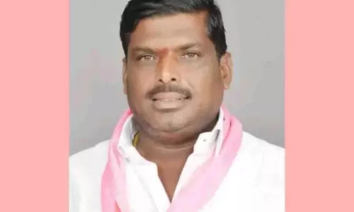 कांग्रेस में शामिल हुए बीआरएस विधायक ने KCR से मुलाकात की