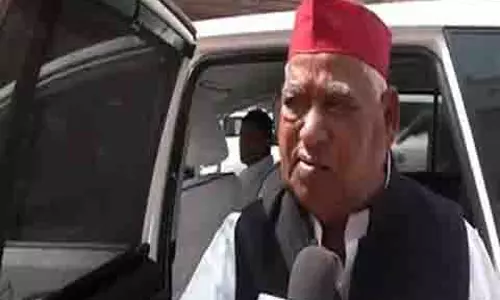 निराधार विवाद: होली, रमज़ान पर दरभंगा मेयर के बयान पर सपा सांसद अवधेश प्रसाद