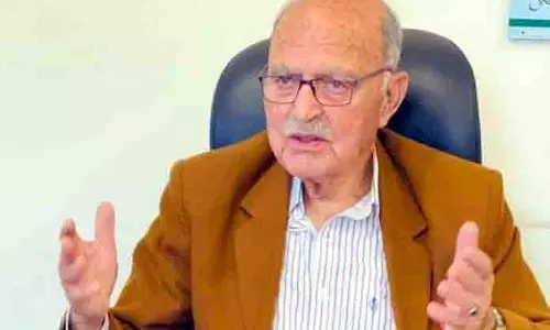J&K को अराजकता की मौजूदा स्थिति में पहुंचाने के लिए पीडीपी जिम्मेदार: कमाल J&K को अराजकता की मौजूदा स्थिति में पहुंचाने के लिए पीडीपी जिम्मेदार: कमाल