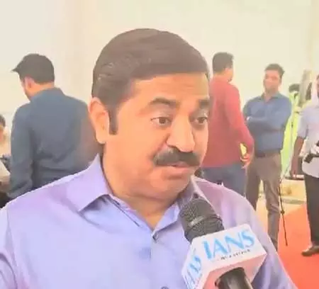 लाडली बहन योजना के तहत भविष्य में 2100 से भी ज्यादा देंगे राशि : राम कदम लाडली बहन योजना के तहत भविष्य में 2100 से भी ज्यादा देंगे राशि : राम कदम