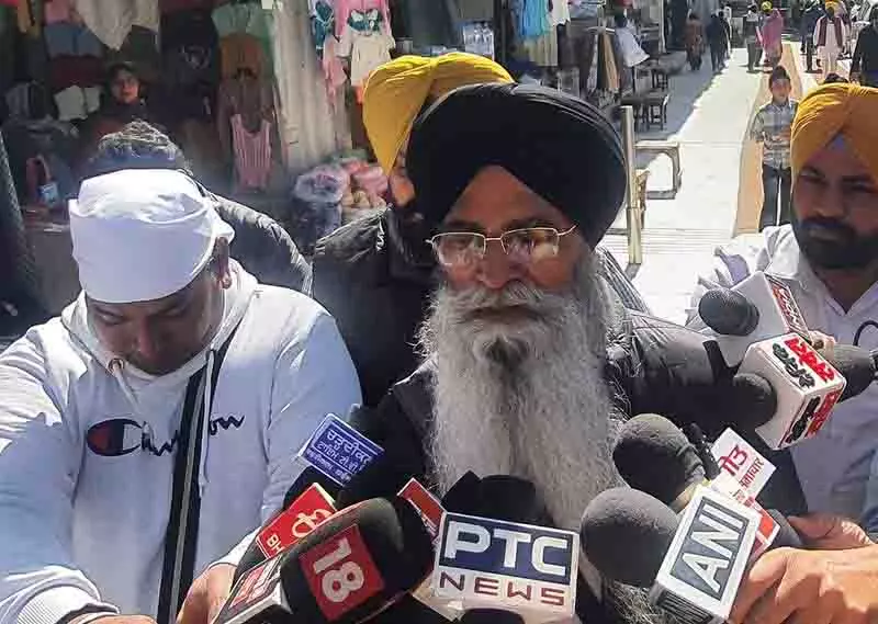 SGPC की कार्यकारी समिति 17 मार्च को बैठक में धामी के इस्तीफे पर फैसला ले सकती SGPC की कार्यकारी समिति 17 मार्च को बैठक में धामी के इस्तीफे पर फैसला ले सकती