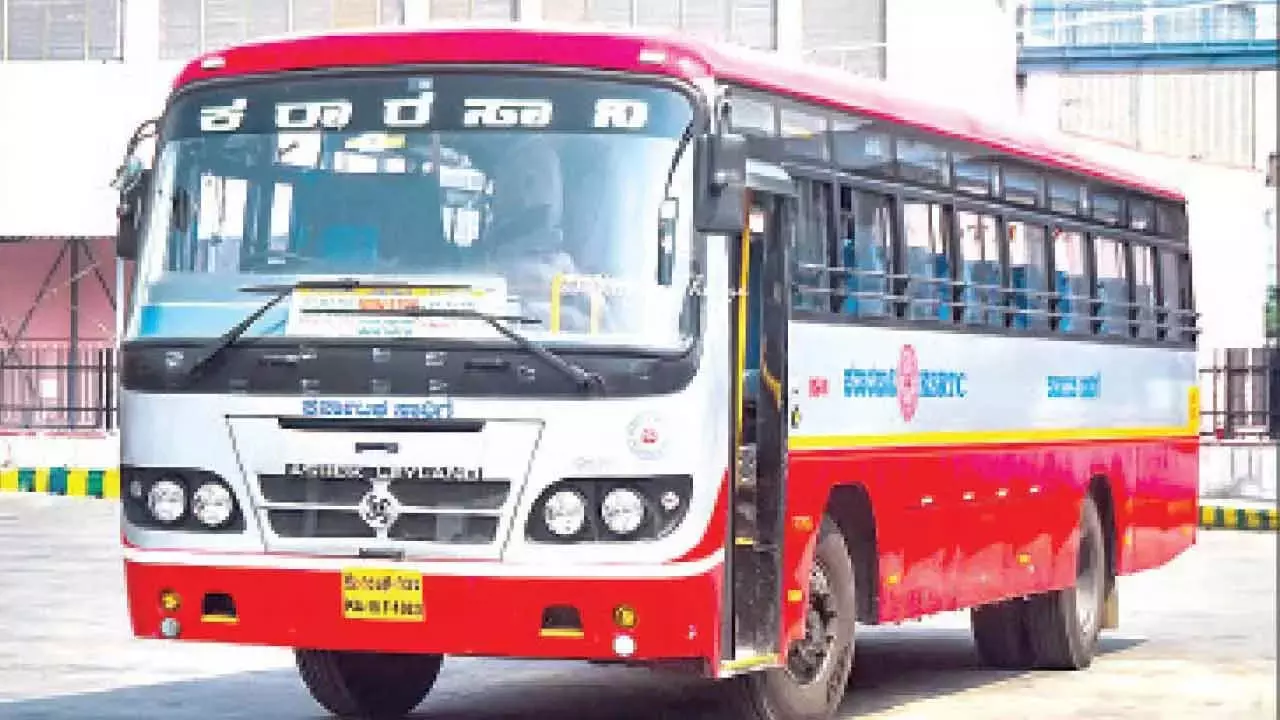 Minister: परिवहन निगम को पिछले पांच साल में 5,200 करोड़ रुपये का घाटा हुआ Minister: परिवहन निगम को पिछले पांच साल में 5,200 करोड़ रुपये का घाटा हुआ