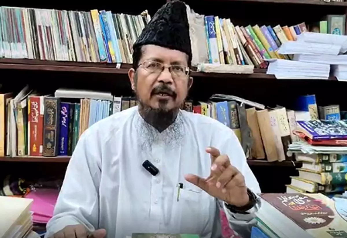 मौलाना बोले, होली के दिन देश छोड़कर कहां जाएं मुसलमान मौलाना बोले, होली के दिन देश छोड़कर कहां जाएं मुसलमान
