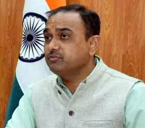 Jammu: मंडलायुक्त ने संज्या-2025 की व्यवस्थाओं पर चर्चा की Jammu: मंडलायुक्त ने संज्या-2025 की व्यवस्थाओं पर चर्चा की
