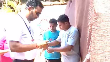 Goa के अधिकारियों ने पर्यावरण उल्लंघन के चलते अगोंडा बीच पर 8 संपत्तियां सील कीं Goa के अधिकारियों ने पर्यावरण उल्लंघन के चलते अगोंडा बीच पर 8 संपत्तियां सील कीं