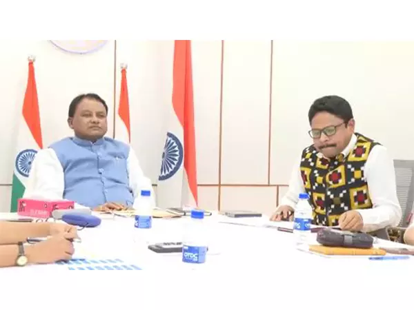 CM ने प्रधानमंत्री जन आरोग्य योजना के कार्यान्वयन पर चर्चा के लिए बैठक की अध्यक्षता की CM ने प्रधानमंत्री जन आरोग्य योजना के कार्यान्वयन पर चर्चा के लिए बैठक की अध्यक्षता की