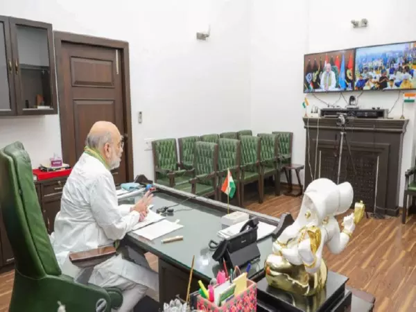 अमित शाह ने Gandhinagar में वर्चुअल माध्यम से कई बुनियादी ढांचा परियोजनाओं का किया उद्घाटन अमित शाह ने Gandhinagar में वर्चुअल माध्यम से कई बुनियादी ढांचा परियोजनाओं का किया उद्घाटन