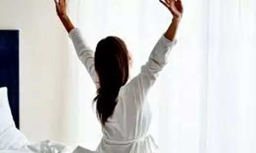 Lifestyle: सुबह सिर्फ दो मिनट करें ये 5 काम, पूरा दिन रहेगा तनाव मुक्त
