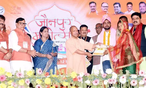 Jaunpur: जौनपुर महोत्सव के समापन पर सीएम योगी का संबोधन