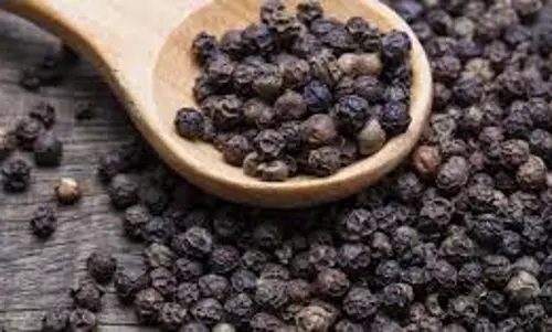 Black pepper: सेहत का खजाना है काली मिर्च, गठिया, हृदय रोग, मधुमेह और कैंसर जैसी बीमारियों में फायदेमंद