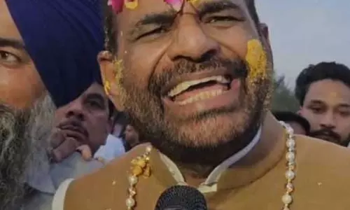 आतिशी अपने गिरेबान में झांके, 2500 रुपये महिलाओं को मिलेंगे : रमेश बिधूड़ी आतिशी अपने गिरेबान में झांके, 2500 रुपये महिलाओं को मिलेंगे : रमेश बिधूड़ी