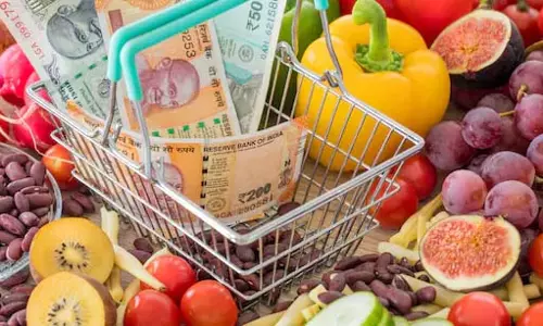Inflation : खुदरा महंगाई में गिरावट, आम जनता को कितनी राहत Inflation : खुदरा महंगाई में गिरावट, आम जनता को कितनी राहत