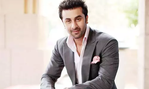 Ranbir Kapoor : होली से जुड़ी रणबीर कपूर की डरावनी यादें Ranbir Kapoor : होली से जुड़ी रणबीर कपूर की डरावनी यादें