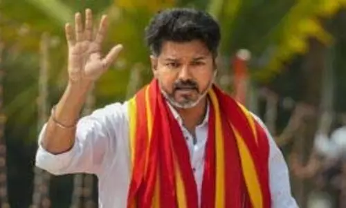 टीवीके प्रमुख विजय ने पेरियार पर वित्त मंत्री निर्मला सीतारमण की टिप्पणी की आलोचना की टीवीके प्रमुख विजय ने पेरियार पर वित्त मंत्री निर्मला सीतारमण की टिप्पणी की आलोचना की