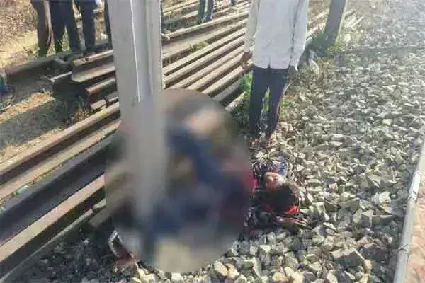 Latehar: ट्रेन की चपेट में आकर युवक की मौत, जांच में जुटी पुलिस