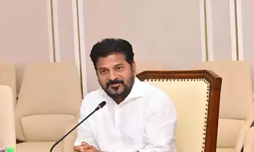 Revant विधानसभा में सरकारी सचेतक और कांग्रेस विधायकों से नाराज Revant विधानसभा में सरकारी सचेतक और कांग्रेस विधायकों से नाराज